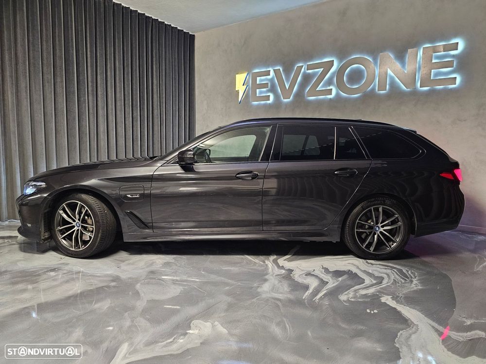 BMW 530 e Pack Desportivo M - 5