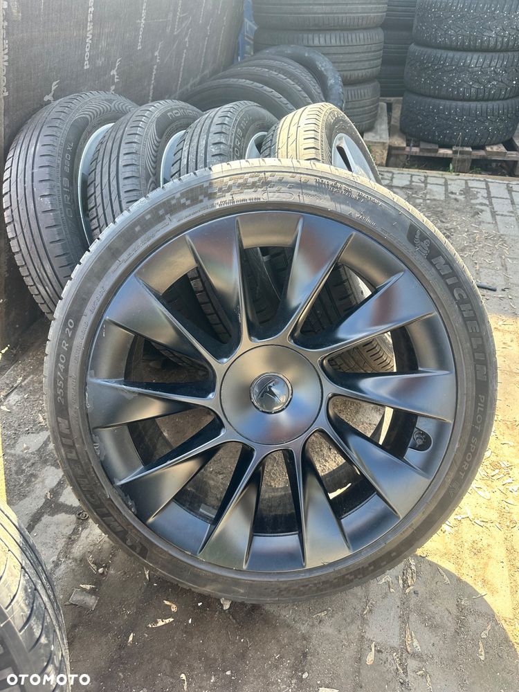 ALUFELGI KOŁA TESLA MODEL Y R20 5X114.3 MICHELIN. - 5