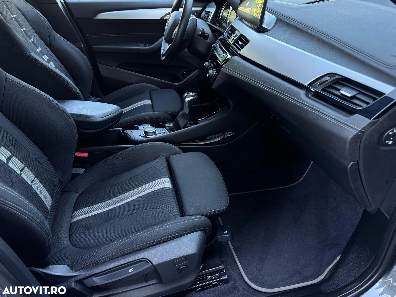 BMW X2 xDrive25e AT PHEV - 11