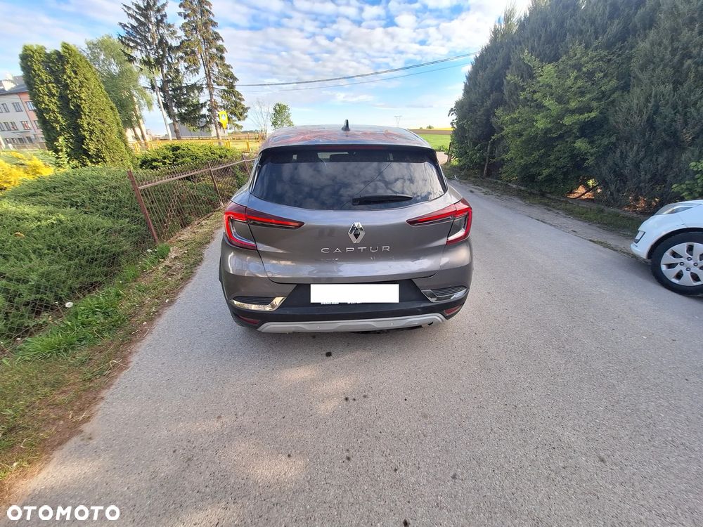 Renault Captur 1.3 TCe mHEV Intens EDC - 2