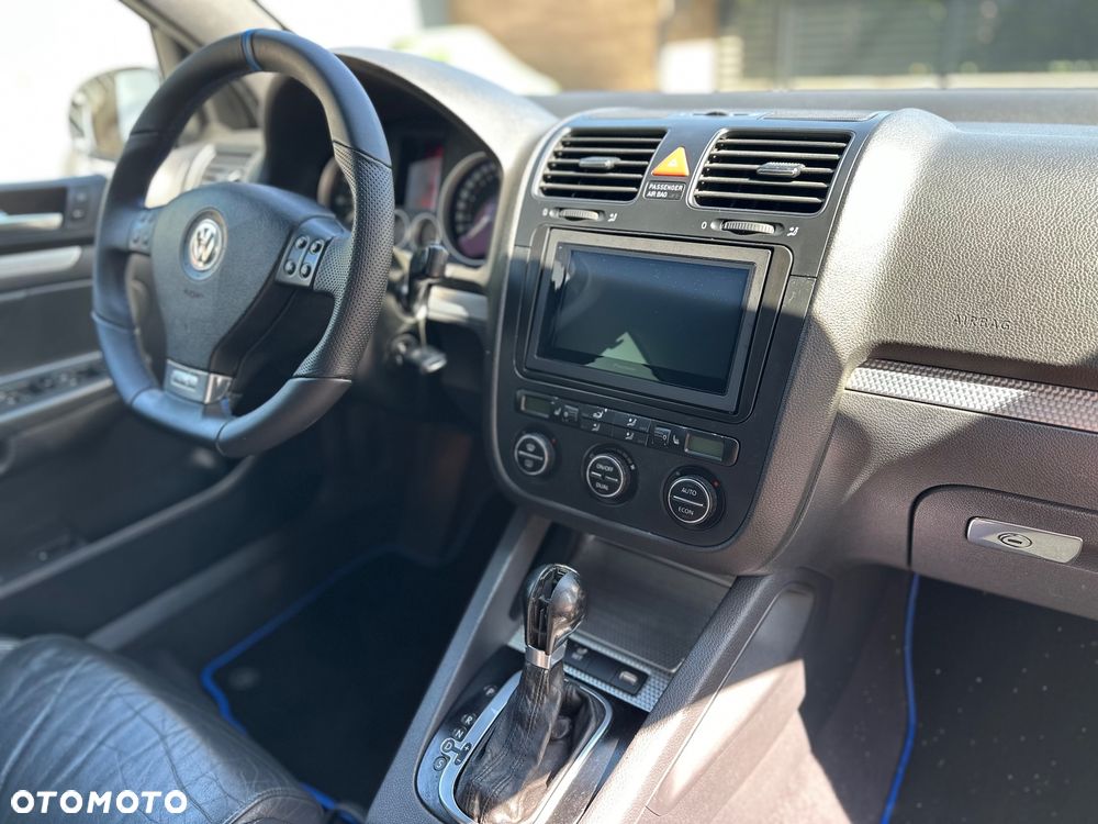 Volkswagen Golf R32 4Motion DSG - 12
