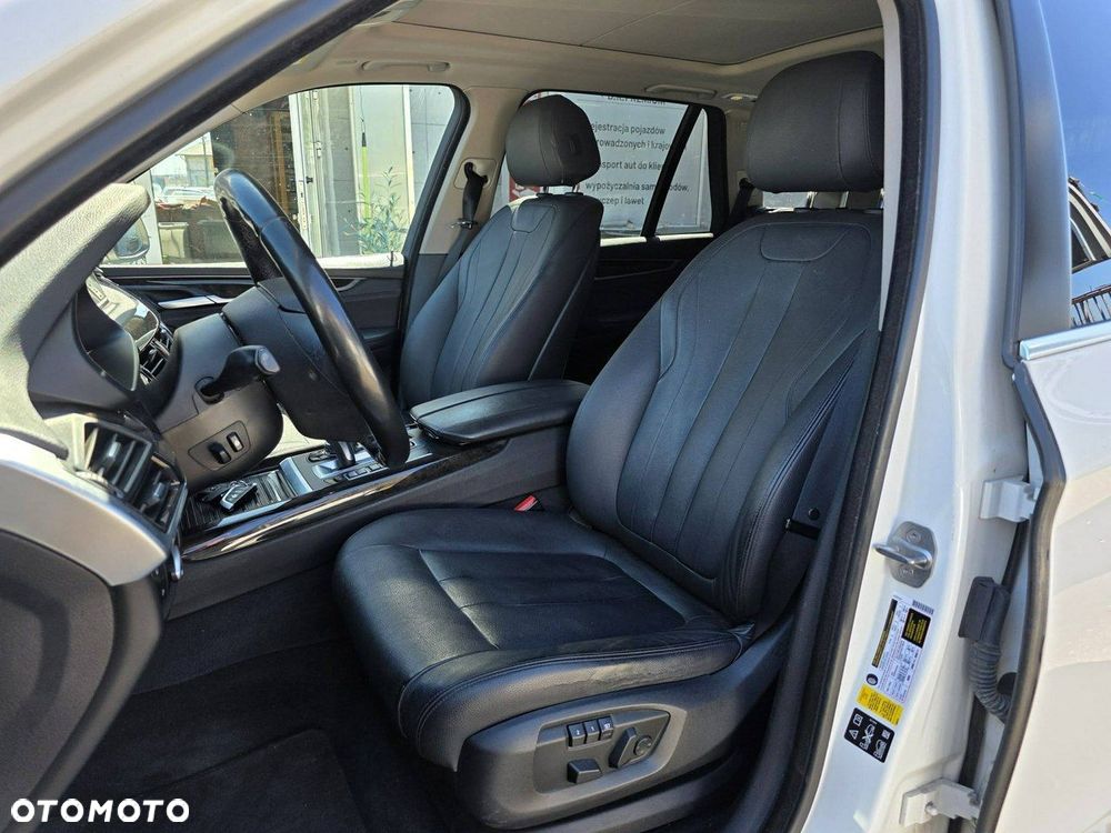 BMW X5 xDrive35i Edition Exclusive - 7