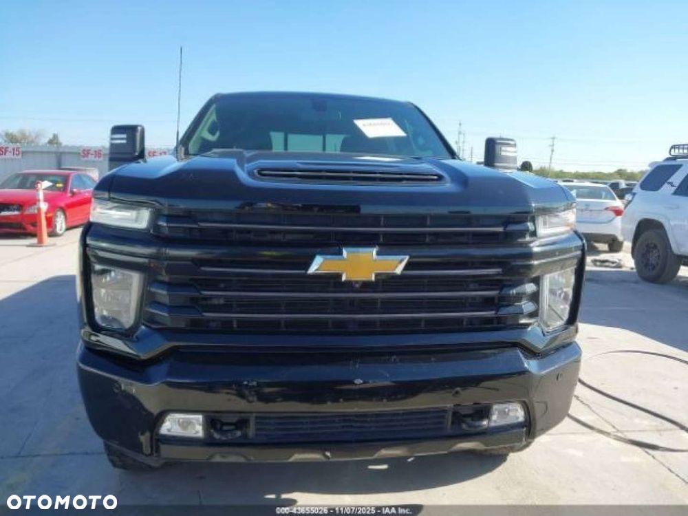 Chevrolet Silverado - 2