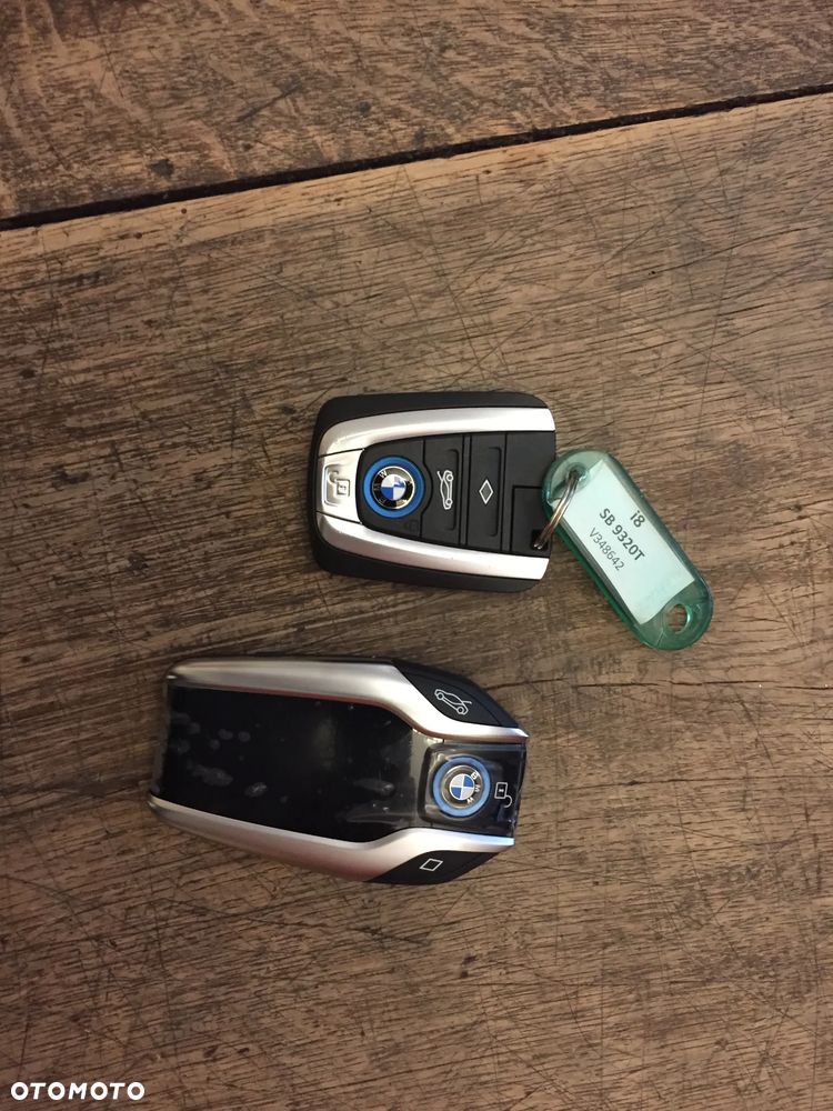 BMW i8 Standard - 8
