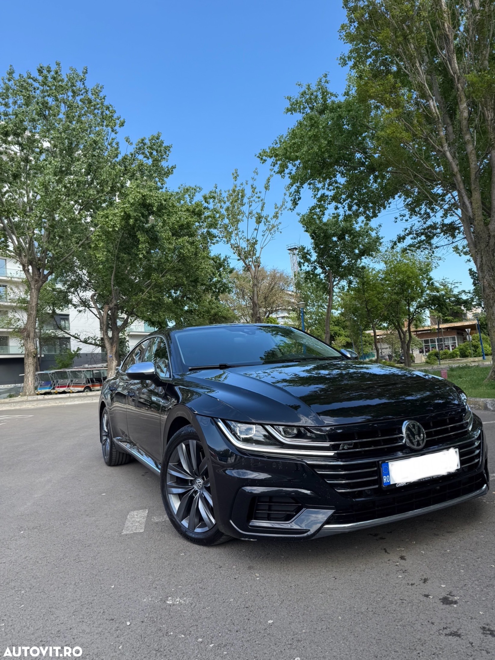 Volkswagen ARTEON 2.0 TDI DSG 4Motion R-Line - 2