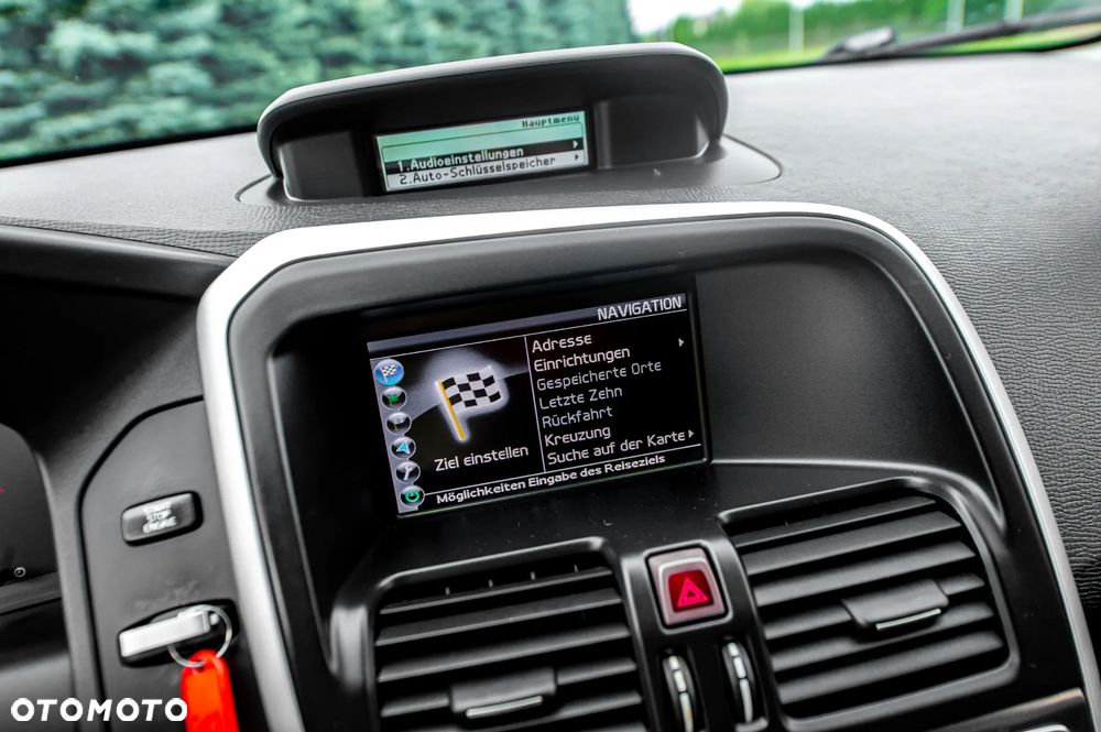 Volvo XC 60 D5 AWD RDesign - 29
