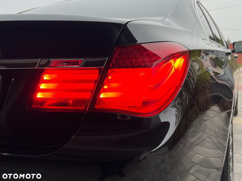 BMW Seria 7 740d xDrive Edition Exclusive - 15