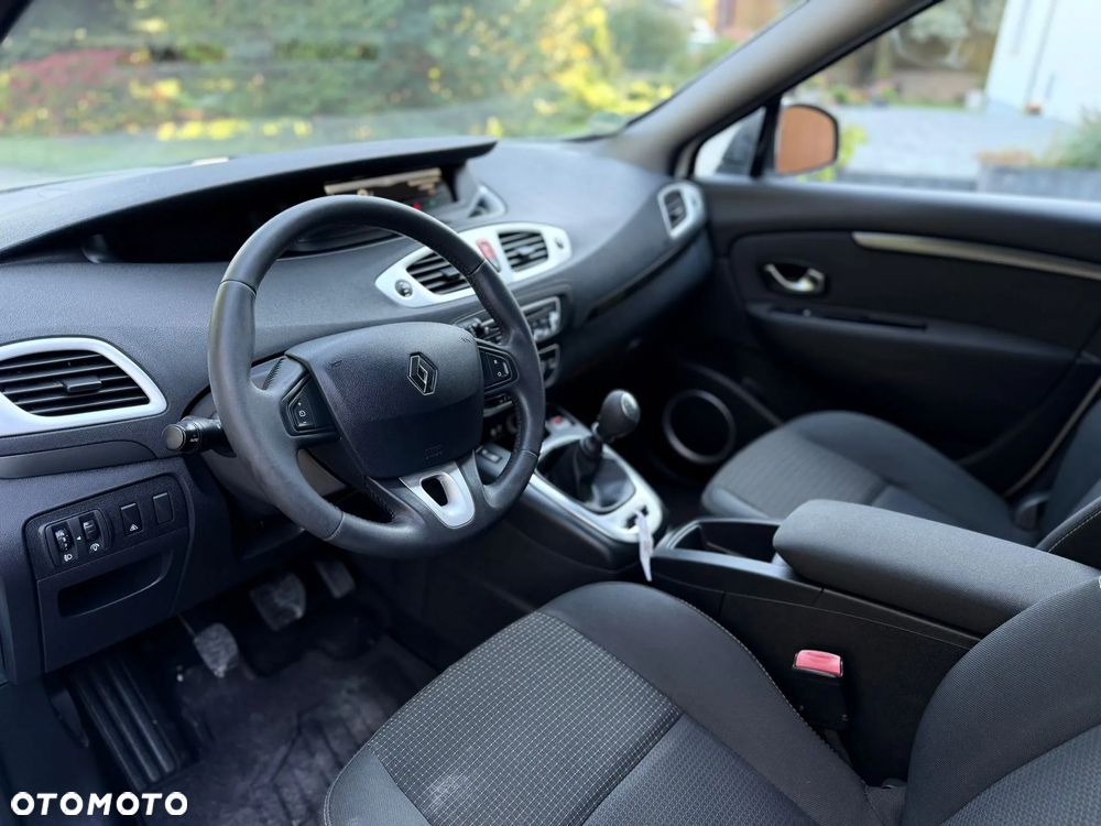 Renault Scenic 1.6 16V Expression - 8