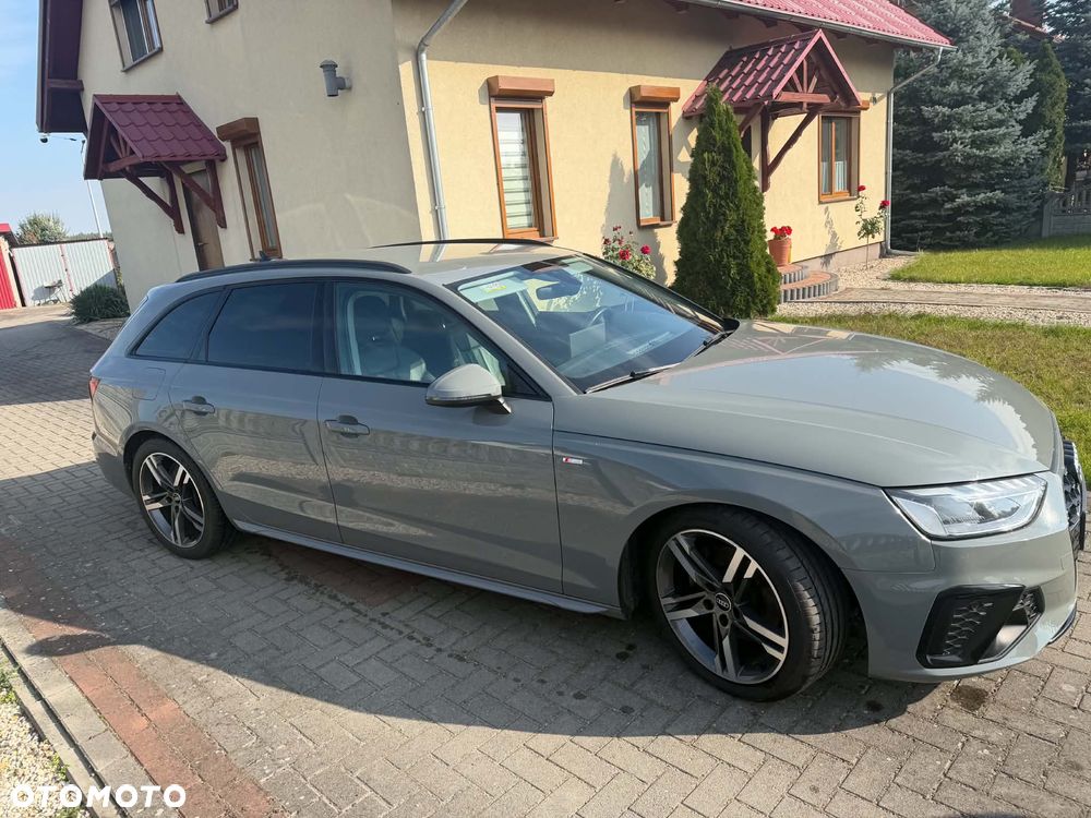 Audi A4 Avant 2021 photo 4