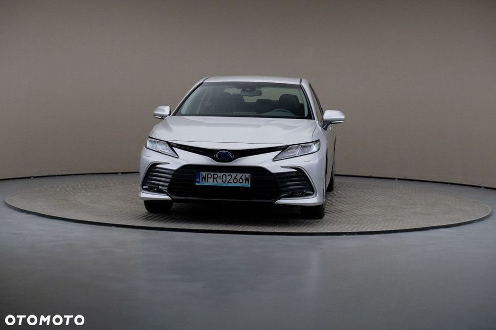 Toyota Camry 2.5 Hybrid Comfort CVT - 3