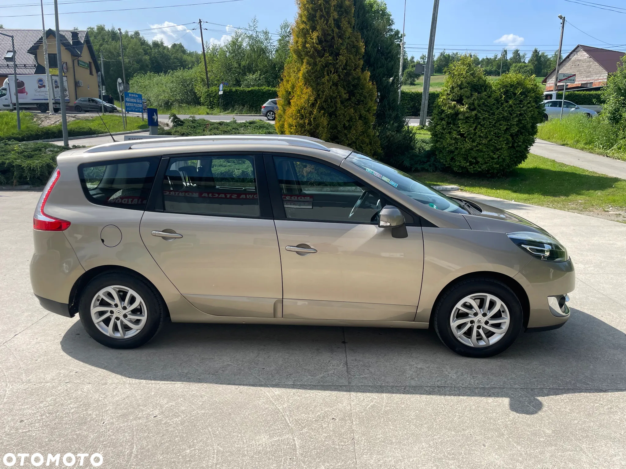 Renault Scenic ENERGY TCe 130 BOSE EDITION - 8