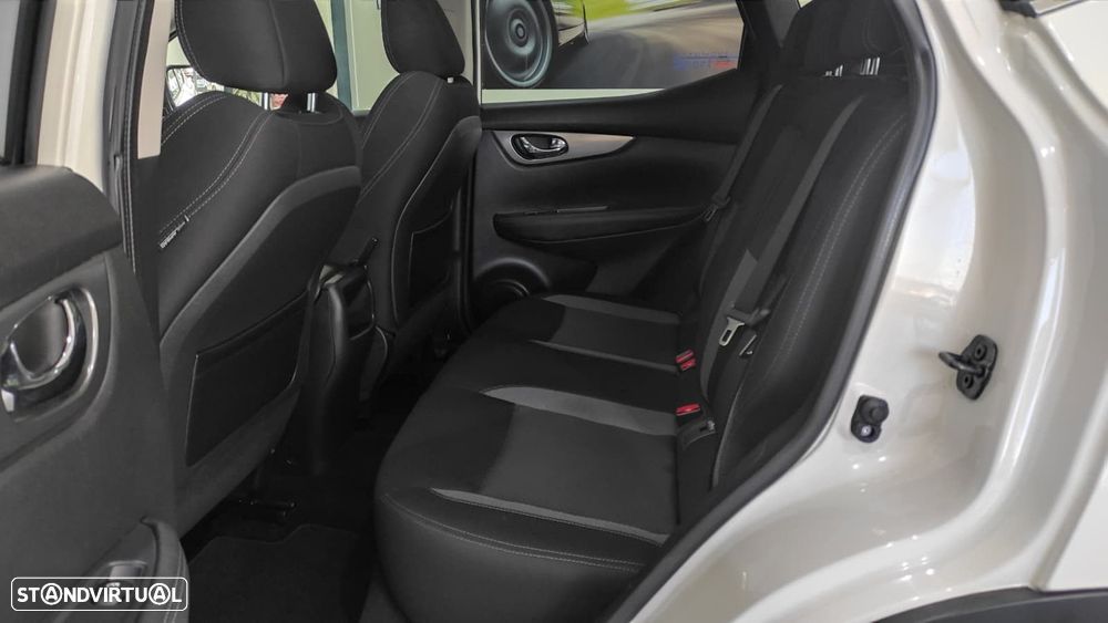 Nissan Qashqai 1.3 DIG-T Tekna - 19