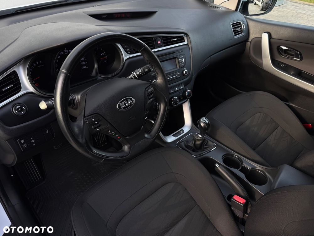 Kia Ceed 1.6 GDI Edition 7 - 13