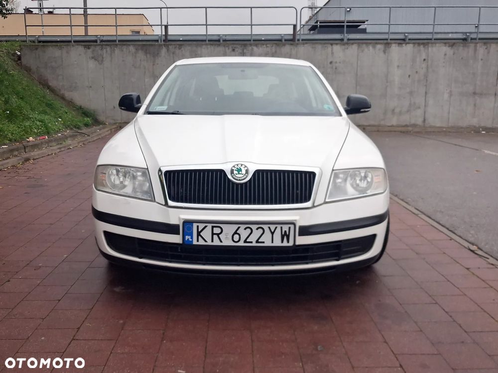 Skoda Octavia 1.6 Tour - 4