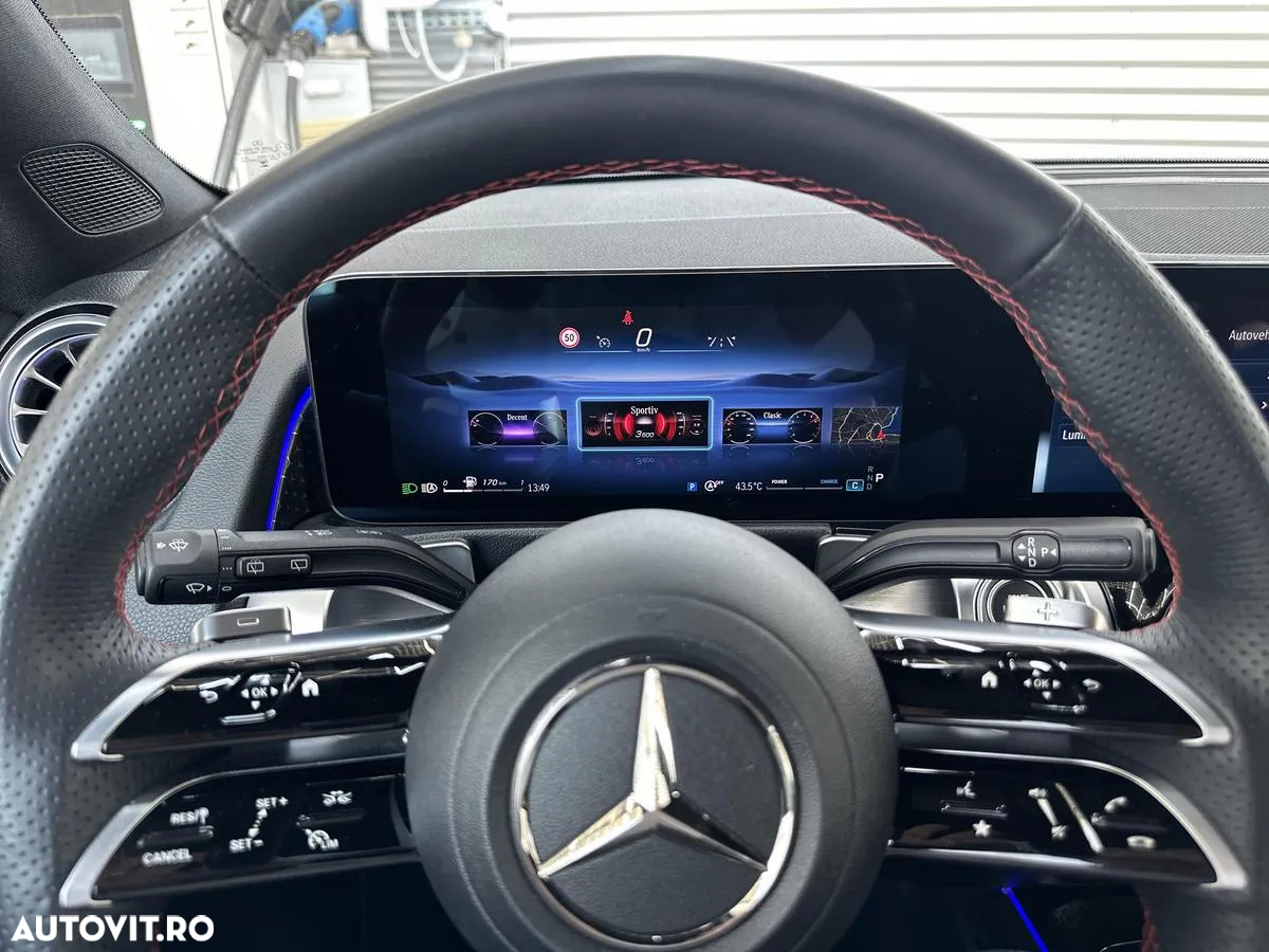 Mercedes-Benz GLB 220 4MATIC MHEV Aut. - 12