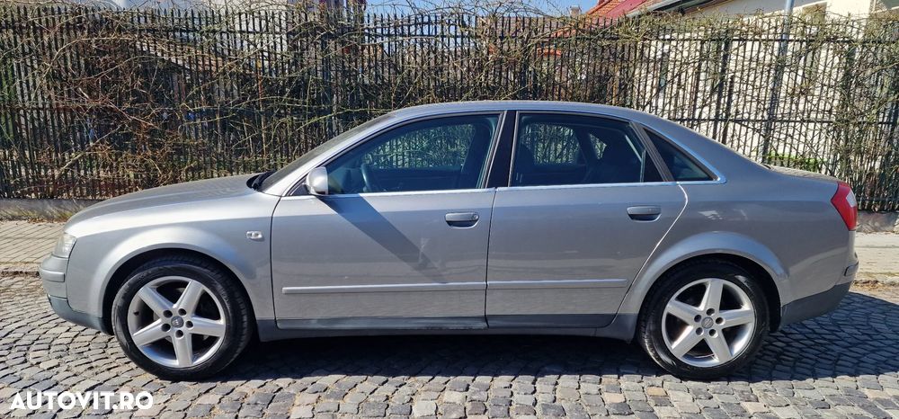 Audi A4 1.8 T quattro - 4