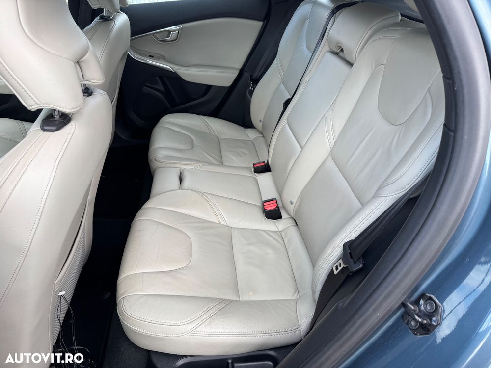 Volvo V40 D2 Ocean Race - 9