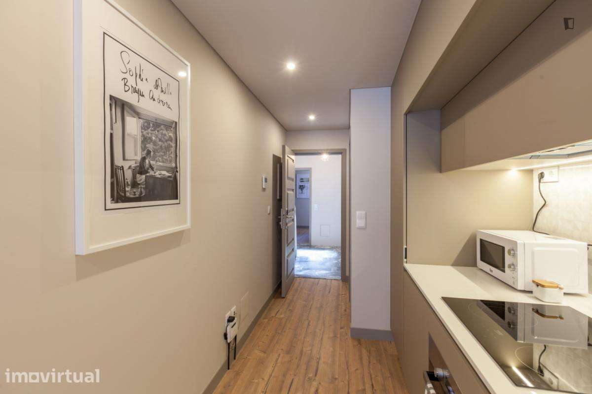 Apartamento com 1 quartos - localizado em Santo Ildefonso Porto - Grande imagem: 3/6