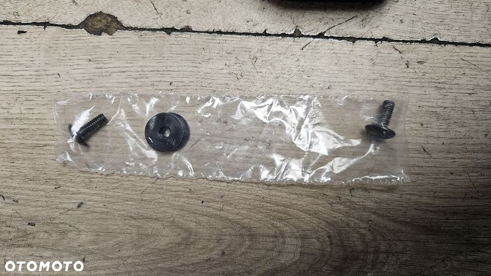 Oparcie pasażera do kufra 30L Suzuki  990D0-K3000-005 - 4