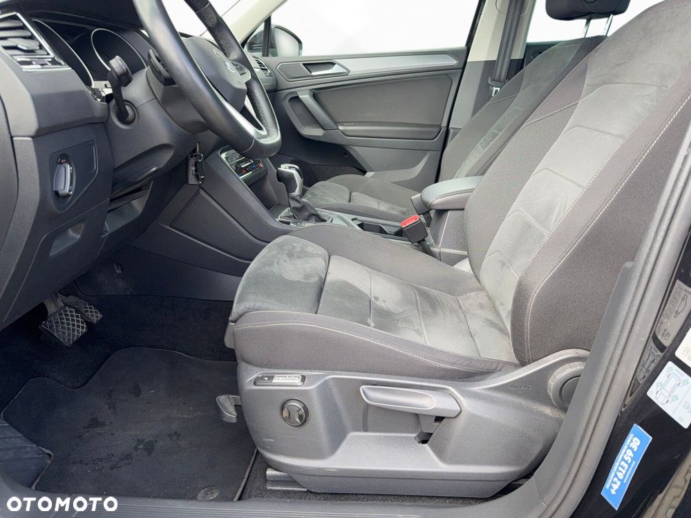 Volkswagen Tiguan - 33