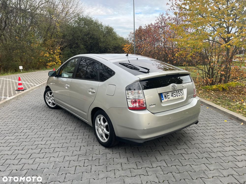 Toyota Prius 2005 photo 4