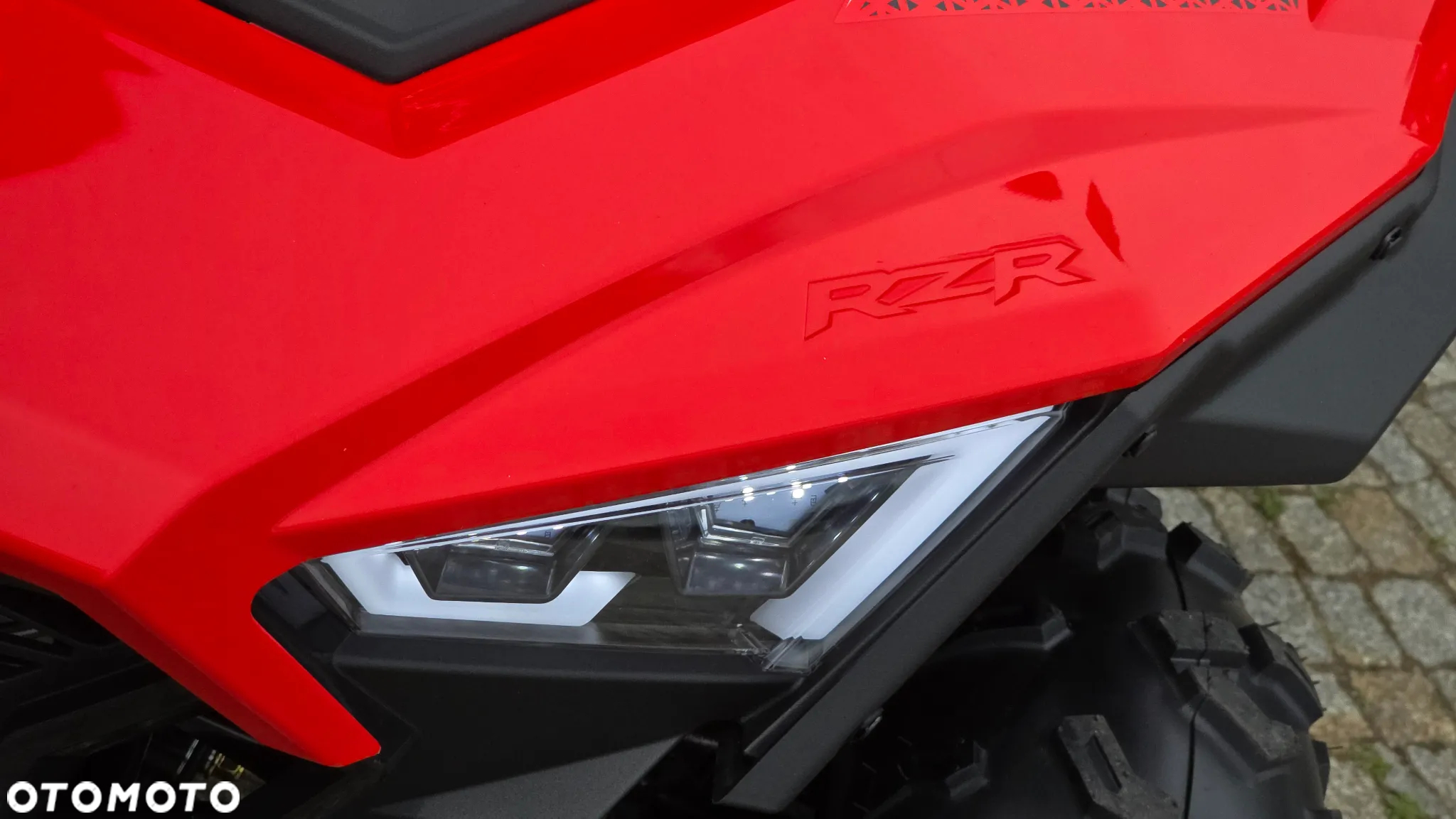 Polaris RZR - 17