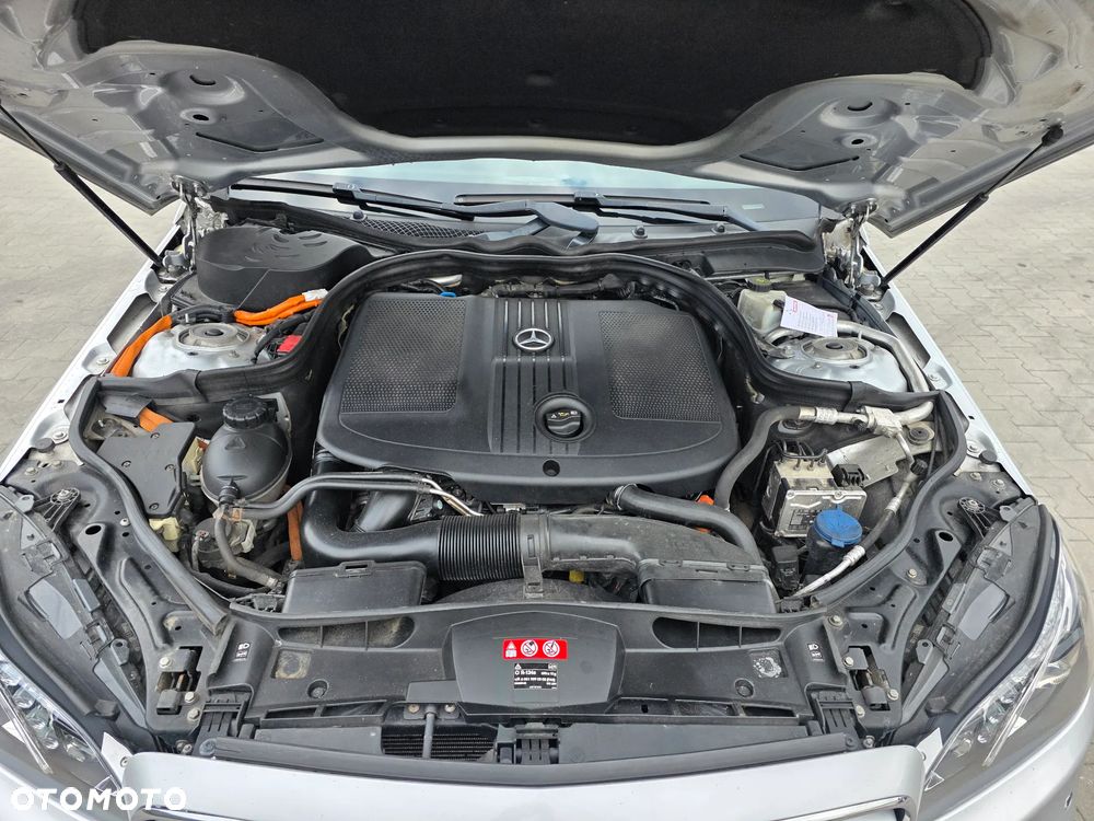 Mercedes-Benz Klasa E 300 BlueTec Hybrid - 13