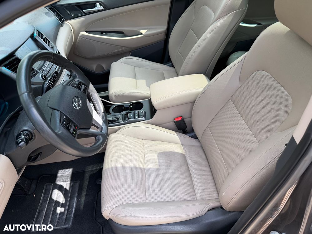 Hyundai Tucson blue 1.7 CRDi 2WD DCT Premium - 17