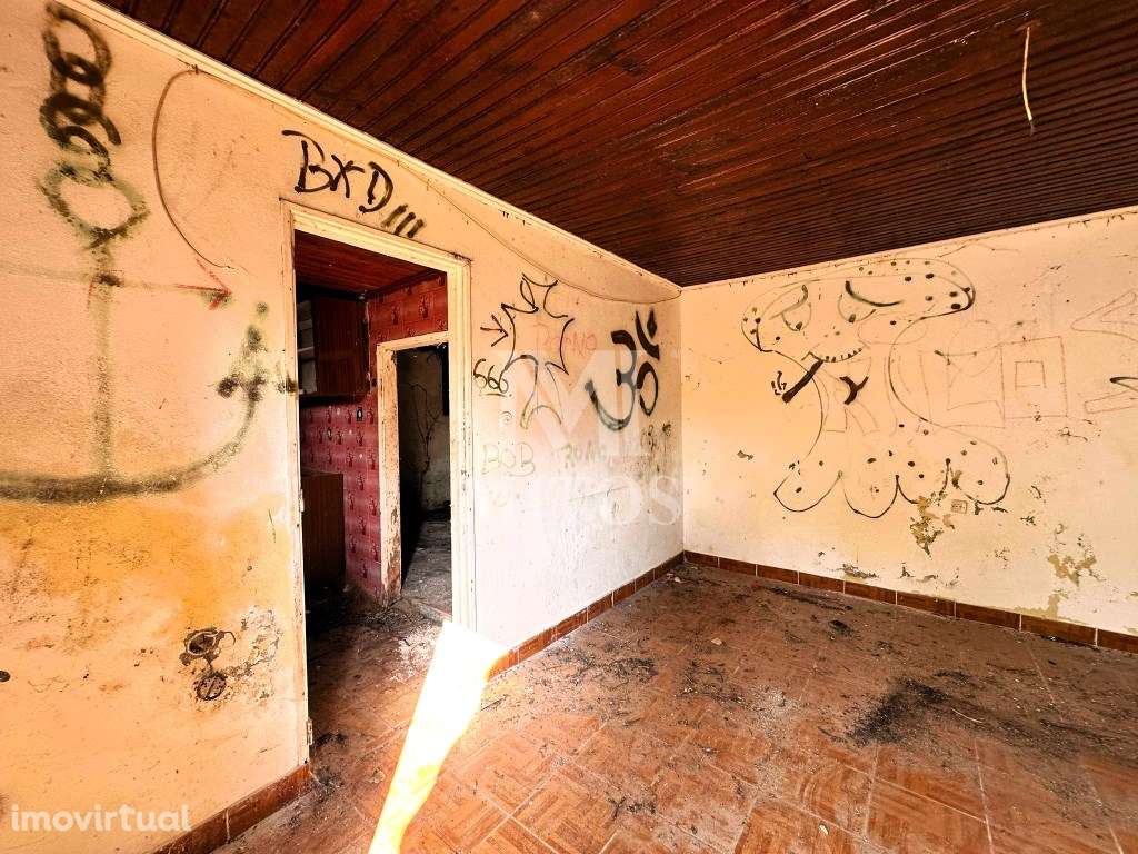 Moradia Térrea para Restauro para venda em Lanheses - Viana do Castelo - Grande imagem: 3/8