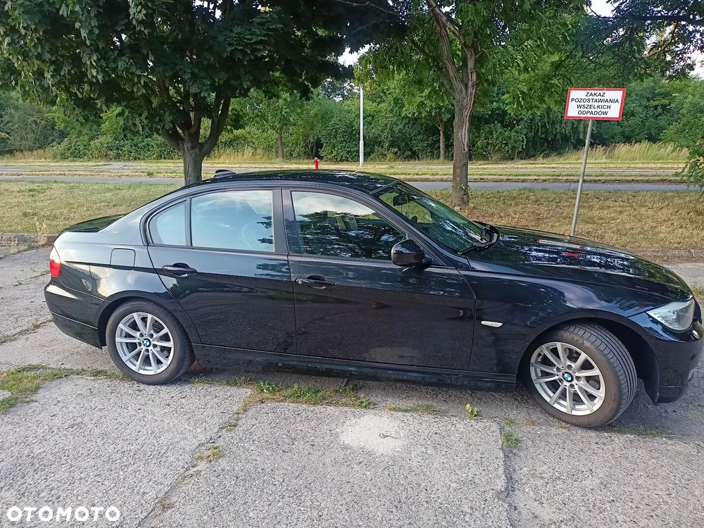 BMW Seria 3 320i - 10