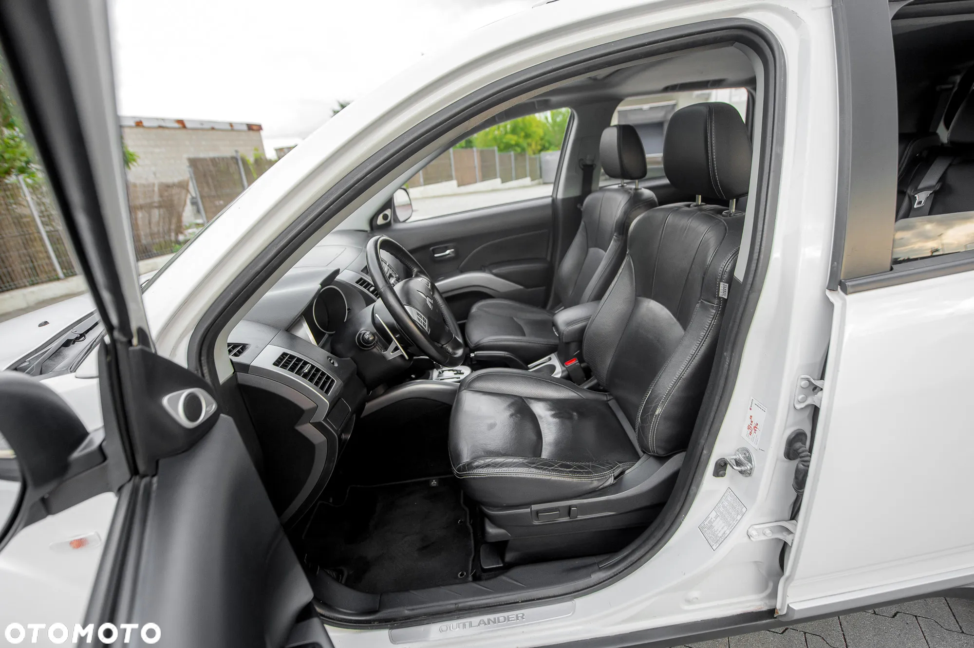 Mitsubishi Outlander 2.4 Invite CVT - 22