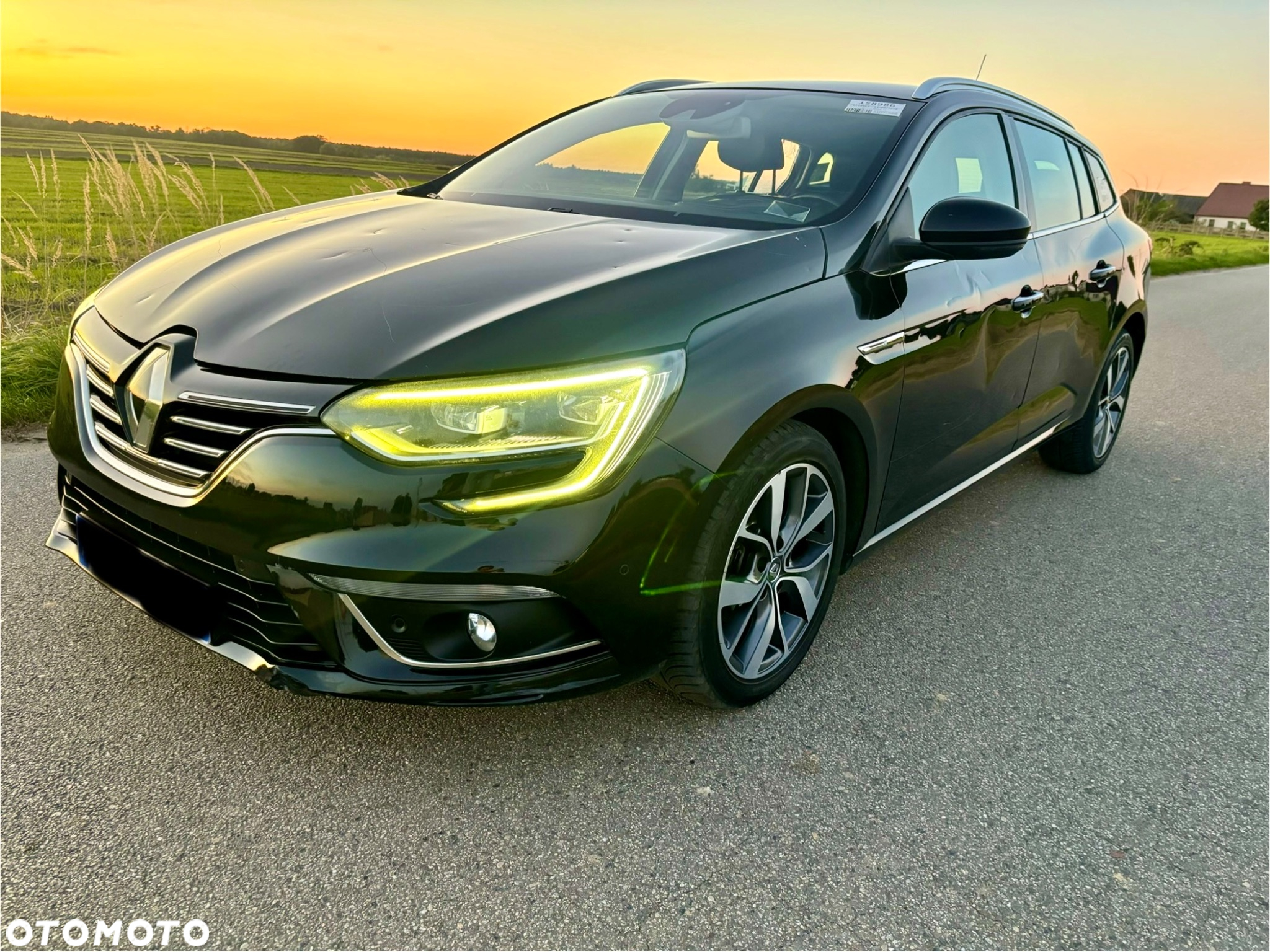 Renault Megane 1.5 dCi Limited EDC EU6 - 17