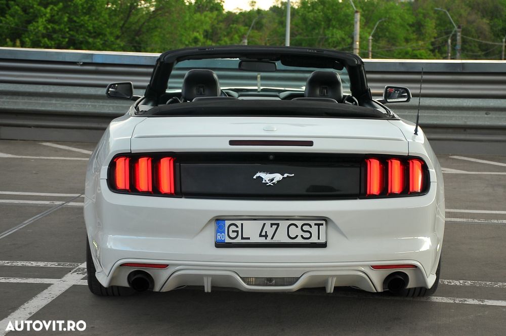 Ford Mustang 2.3 EcoBoost Aut. - 2