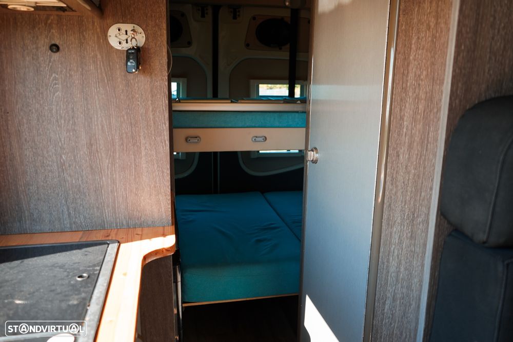 VW Crafter Campervan - 9