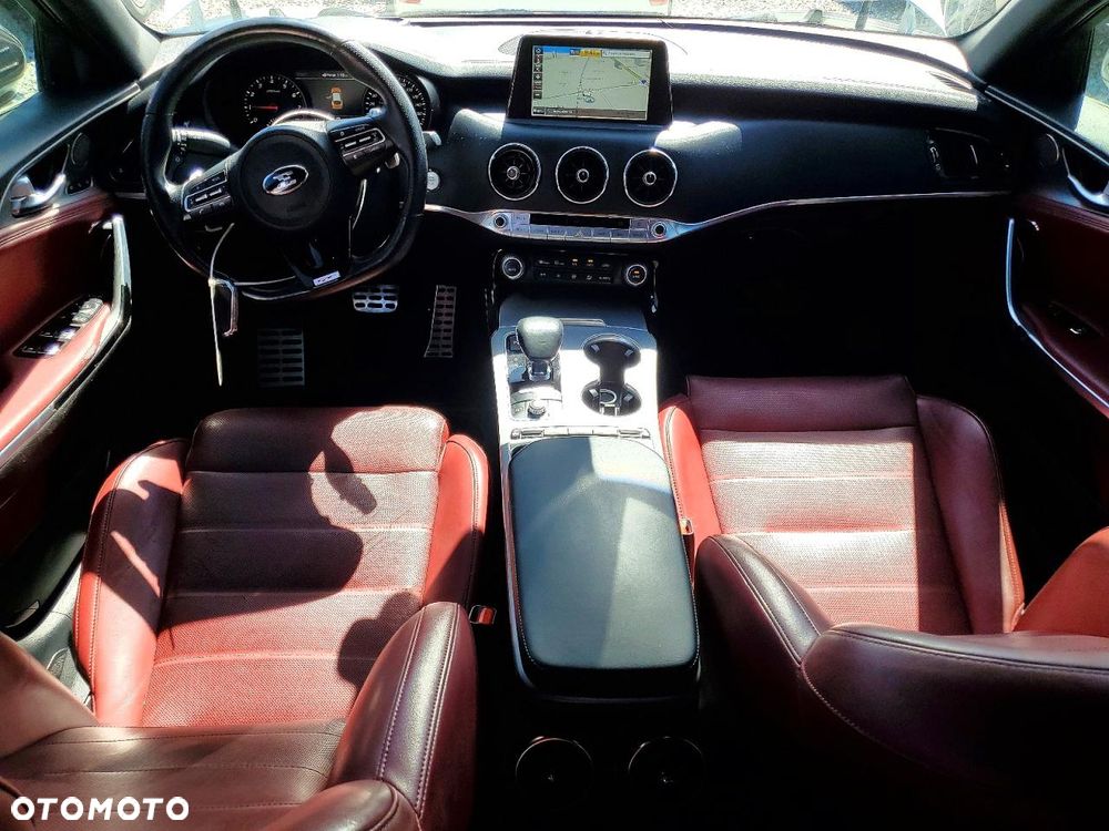 Kia Stinger 3.3 T-GDI AWD GT - 10