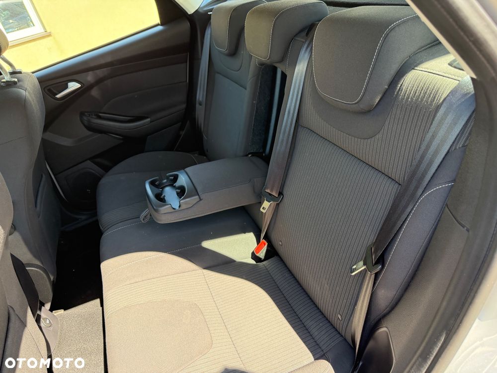 Ford Focus 1.6 EcoBoost Start-Stopp-System Trend - 23