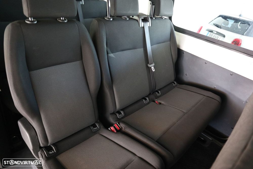 Opel Vivaro 1.5 CDTi L3H1 Essentia - 12