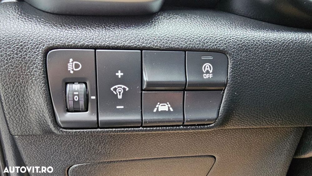 Kia Sportage 1.6 DSL MHEV 7DCT HP 4x2 Business Line - 13