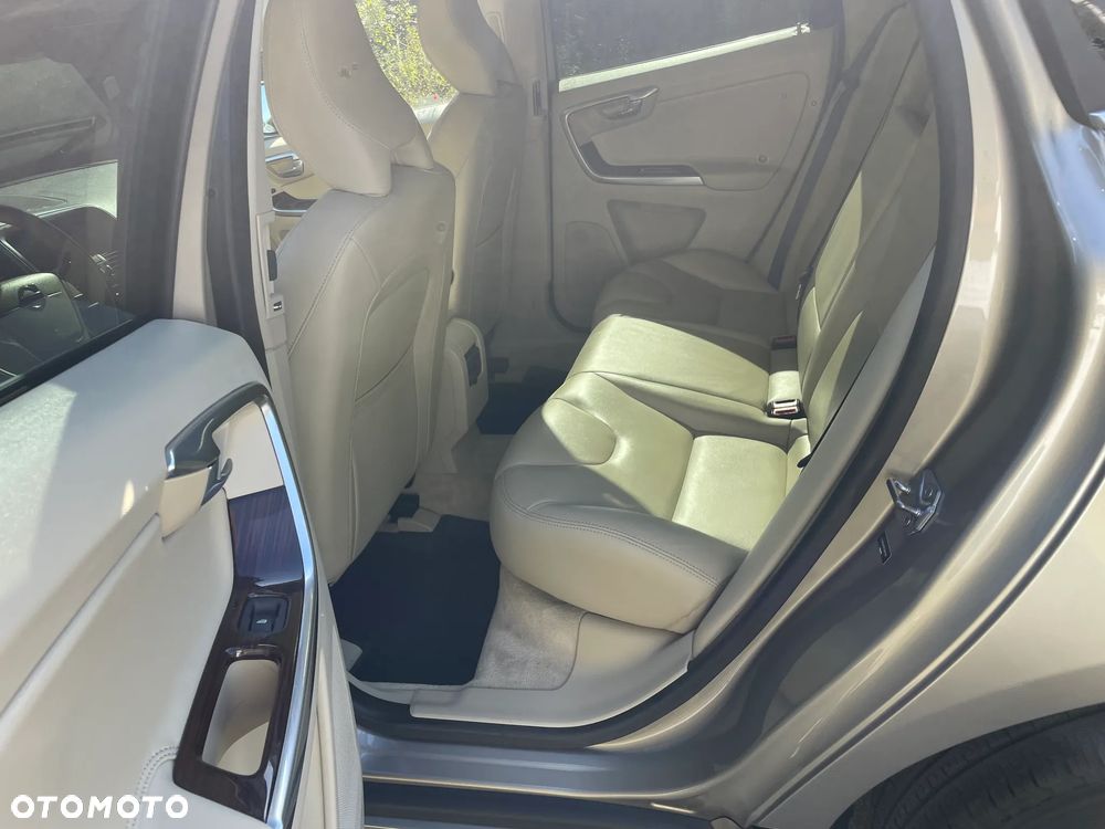 Volvo XC 60 - 20