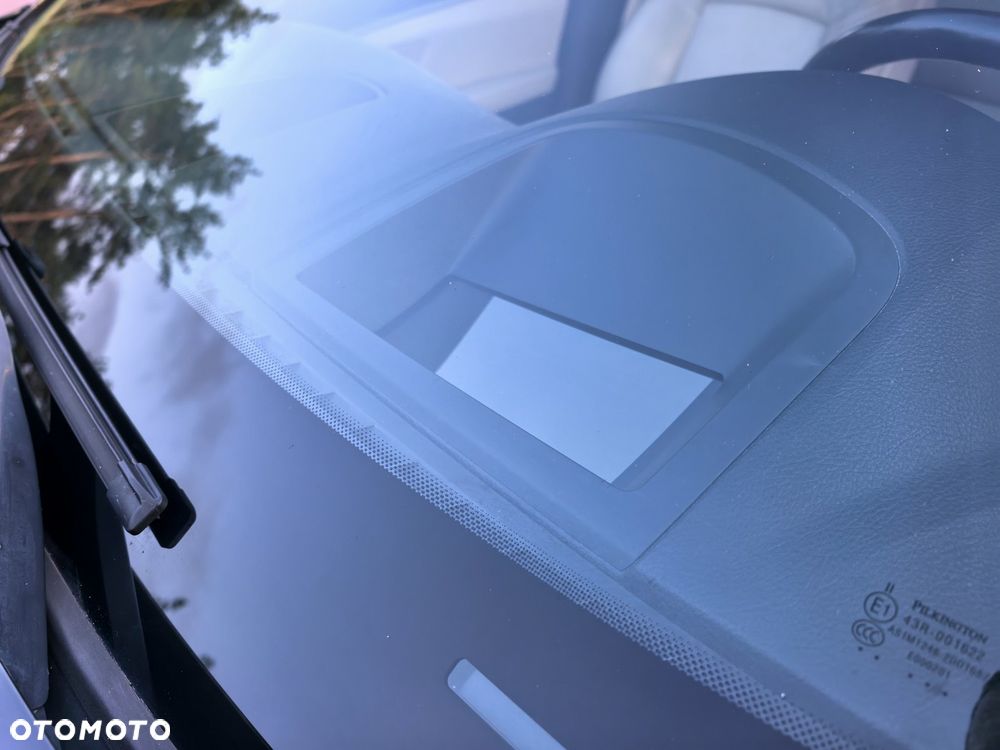 BMW Seria 5 520d - 27