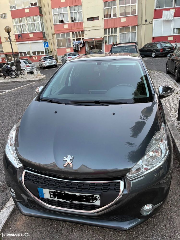 Peugeot 208