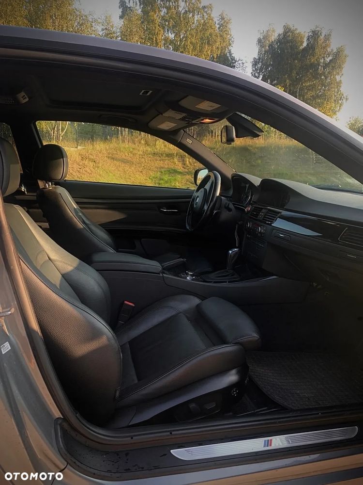 BMW Seria 3 335xi Coupe - 8