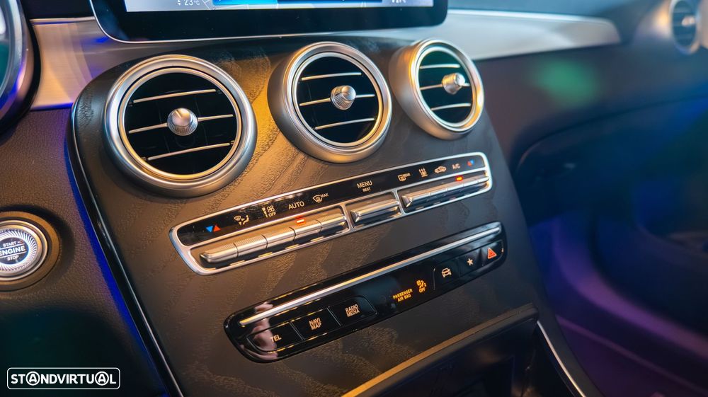 Mercedes-Benz GLC 300 de Coupe 4Matic 9G-TRONIC AMG Line Plus - 23