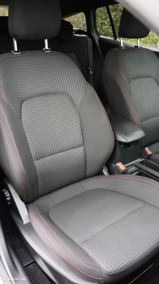 Ford Focus SW 1.5 TDCi EcoBlue ST-Line - 17