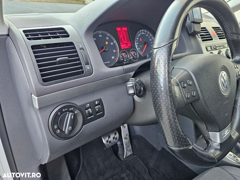 Volkswagen Touran 1.4 TSI DSG R-Line Edition - 27