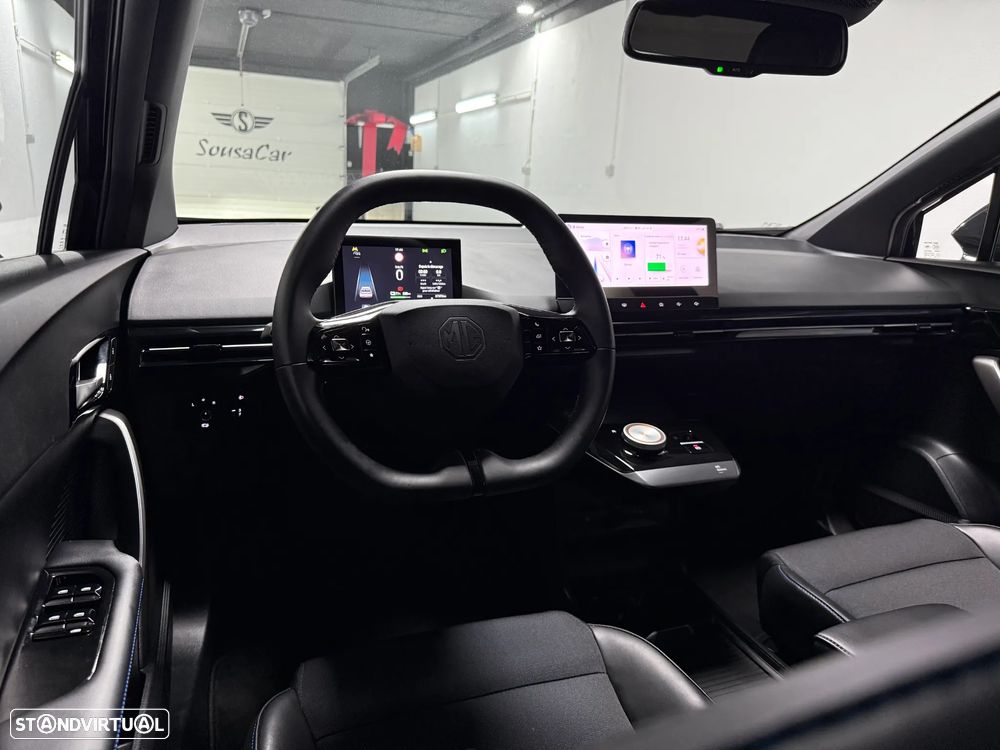 MG MG4 64 kWh Luxury - 14