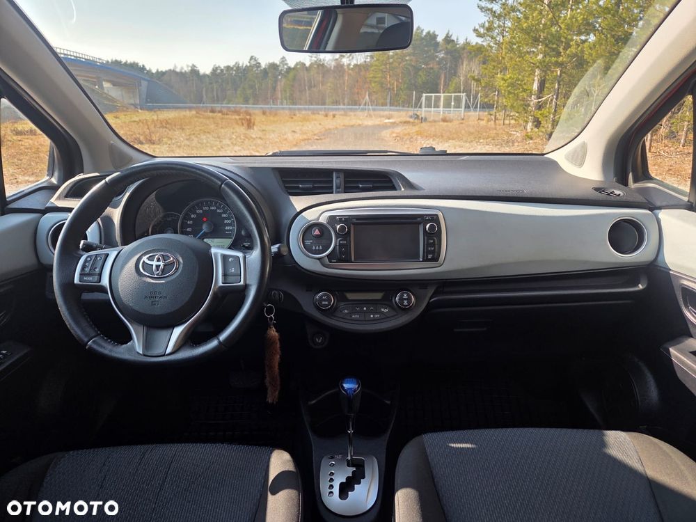 Toyota Yaris 1.5 VVT-i Selection - 10