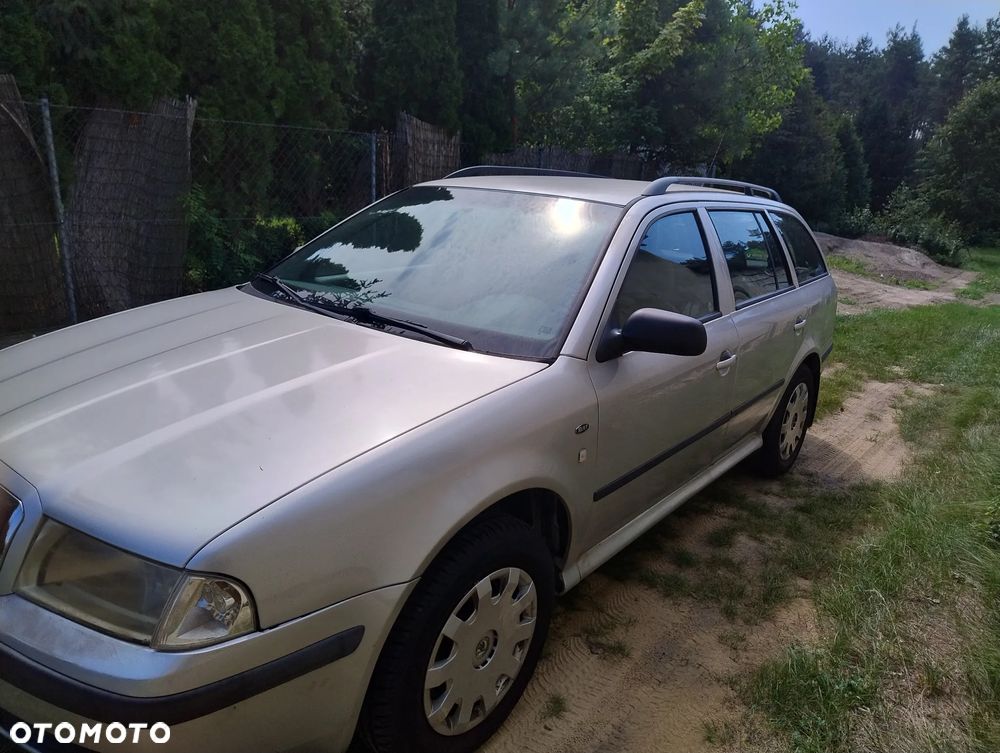 Skoda Octavia 1.6 Classic - 6