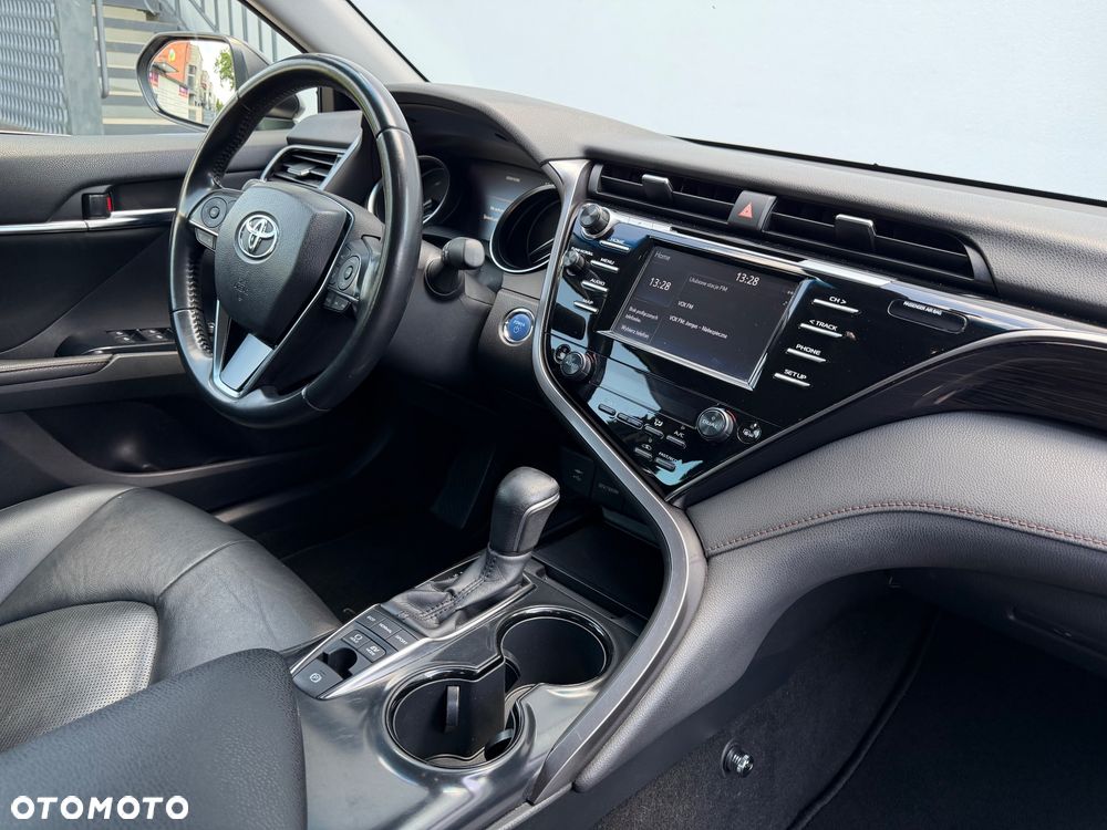 Toyota Camry 2.5 Hybrid Prestige CVT - 12