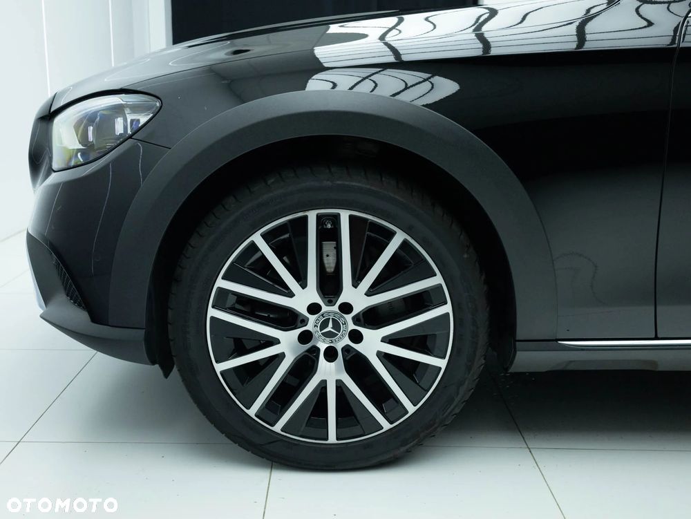 Mercedes-Benz Klasa E 220 d 4-Matic All-Terrain Avantgarde - 40